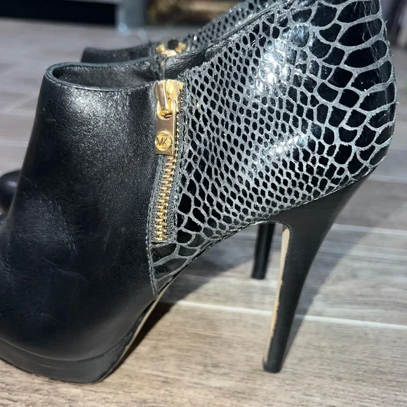 Michael Kors Black High Heels - Picture 5 of 7